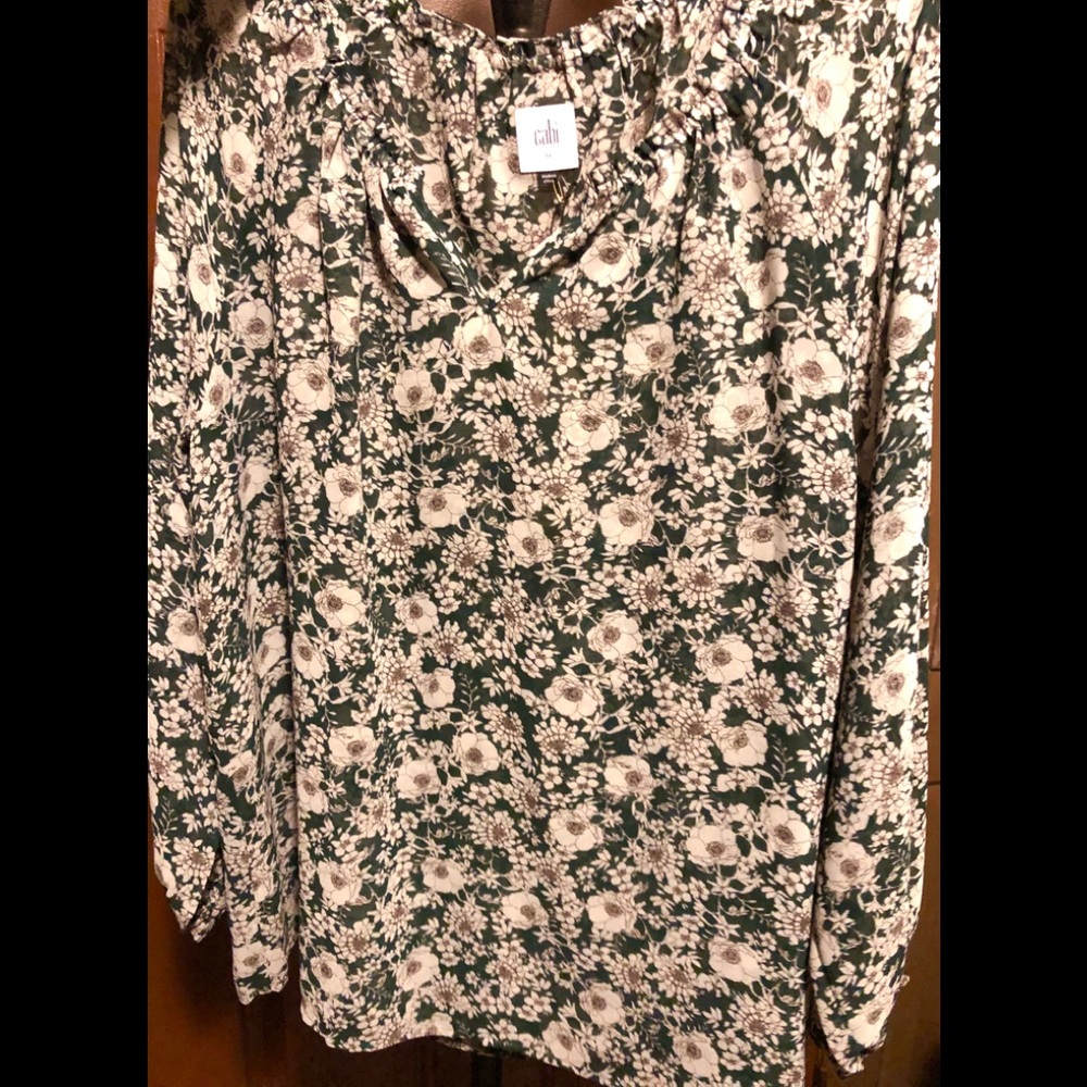 Cabi Peasant Blouse Size Medium NWT